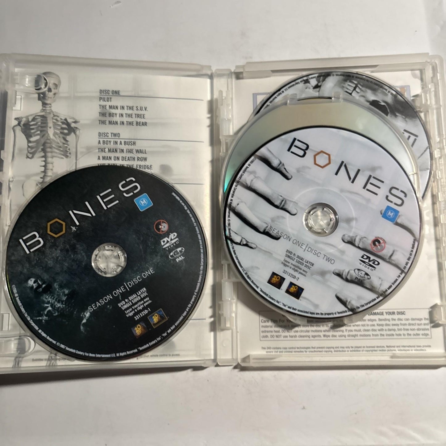 Bones : Season 1 (DVD, 2005) Region 4