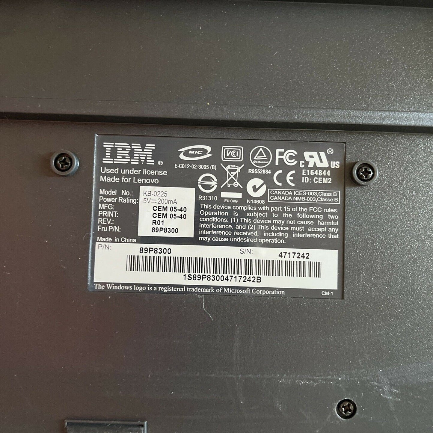 IBM KB-0225 Wired Keyboard With PS/2 Port for PC