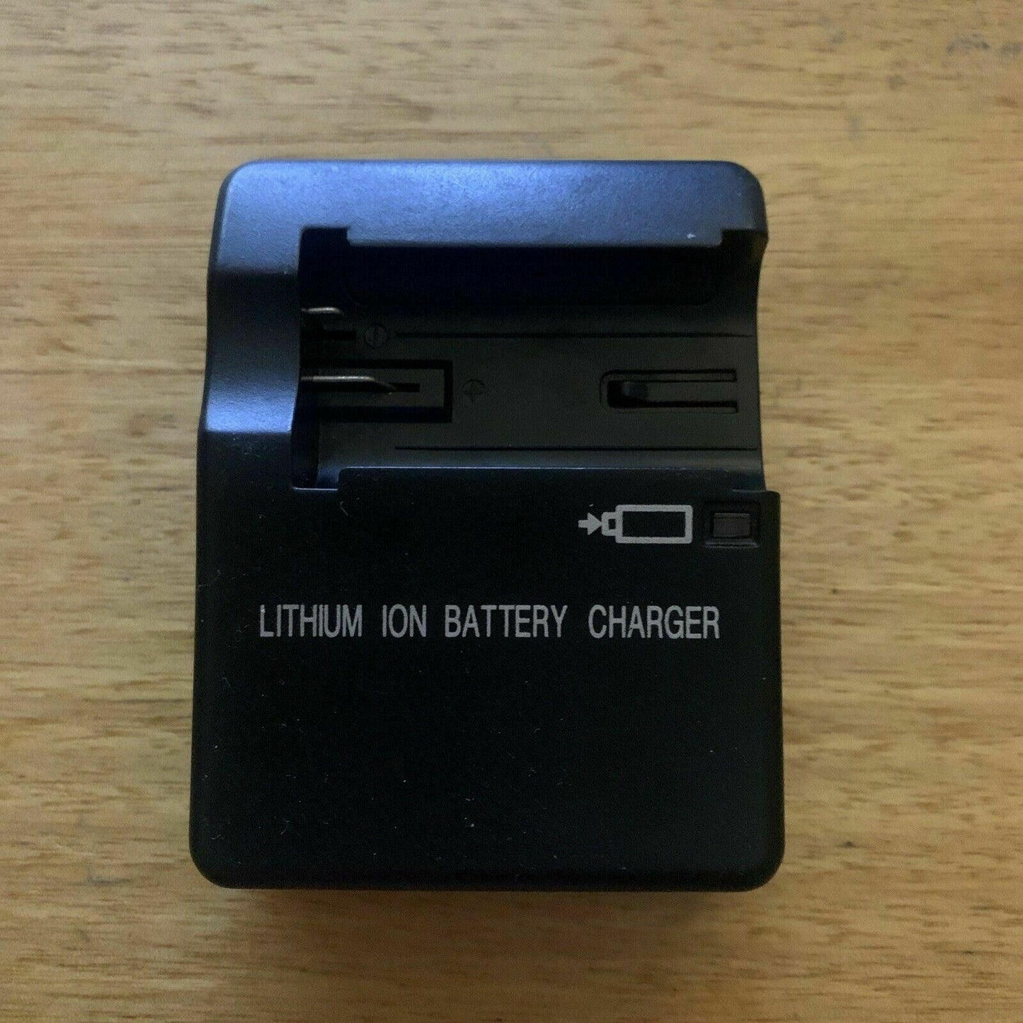 RICOH BJ-5 Battery Charger Ricoh DB-50 Caplio R1 Caplio R1S Caplio R1V Caplio R2