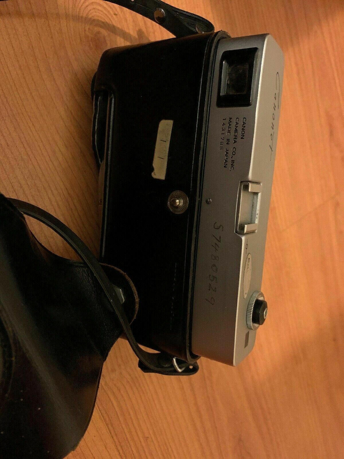 Canon Canonet 35mm Rangefinder Film Camera w/ 45mm f/1.9 Lens Made In JAPAN