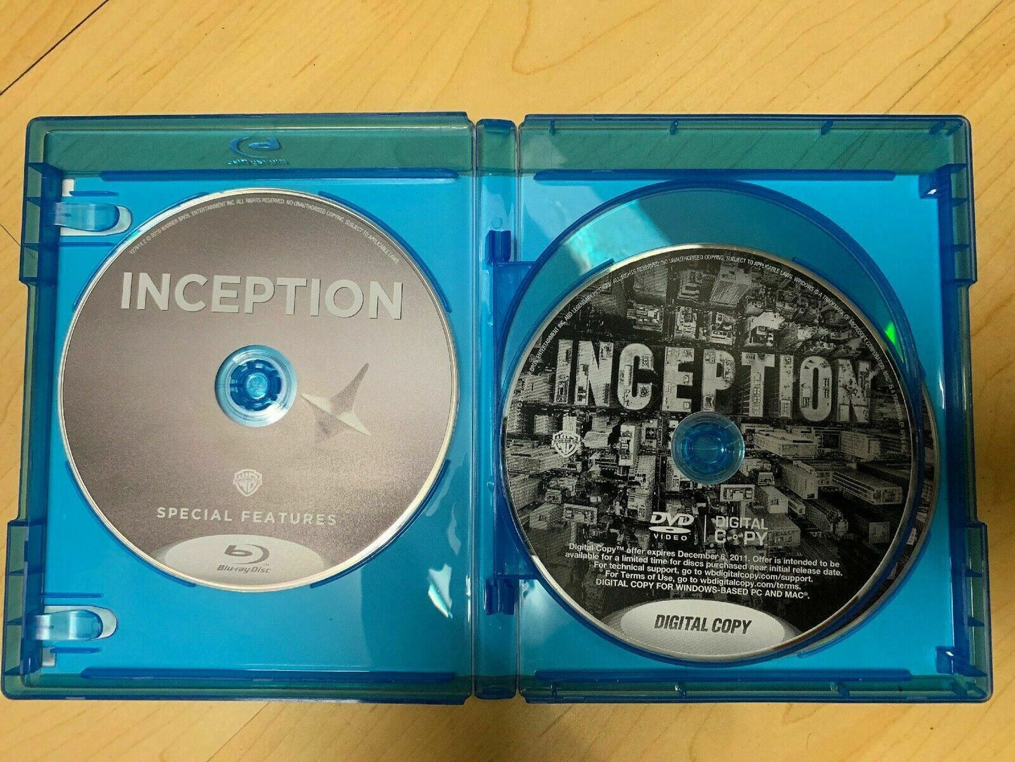 Inception (Blu-ray, 2010, 4-Disc Set)