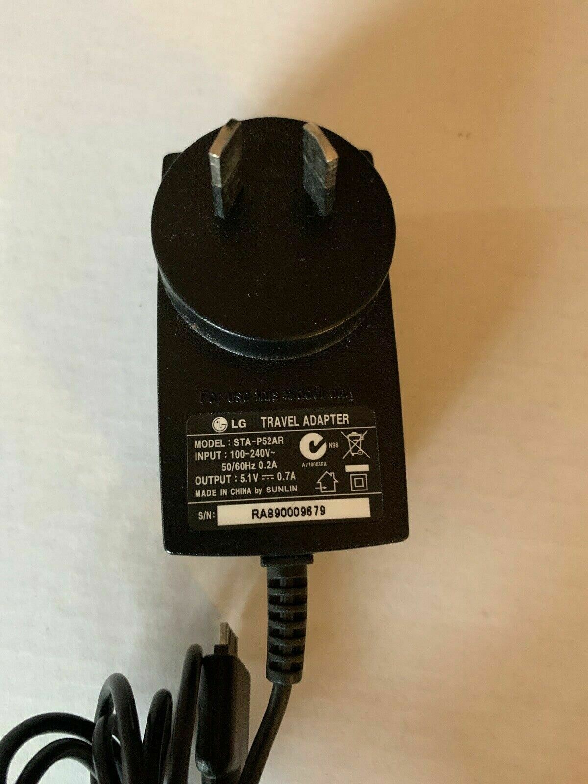 Genuine LG Travel Adapter STA-P52AR 5.1V 0.7A
