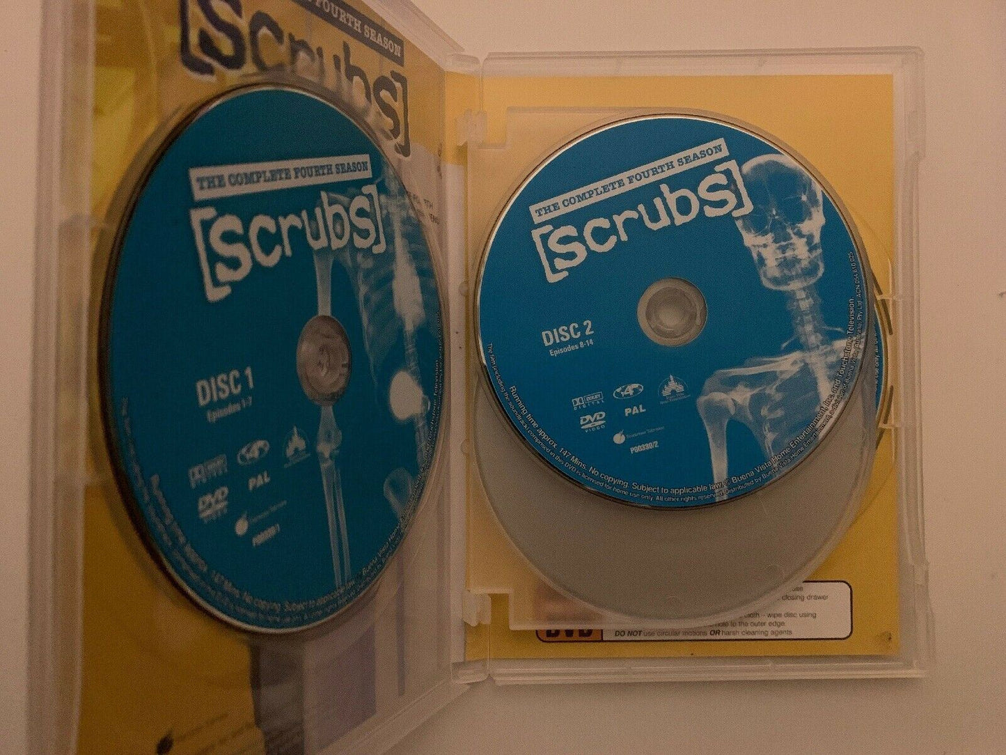 Scrubs : Complete Season 4 (DVD) with Extras, Commentary, Deleted Scenes