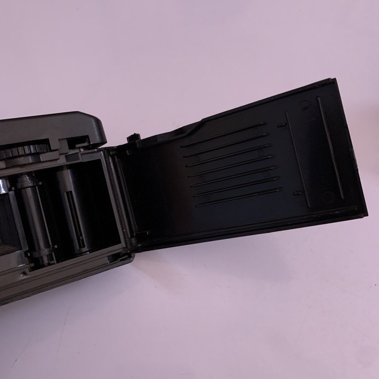 Meikai Quickshot 35mm Film Camera Fix Focus 50mm Lens 1:6