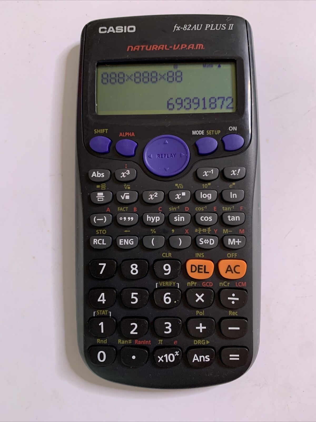 Casio    FX82AU PLUS II  Scientific Calculator