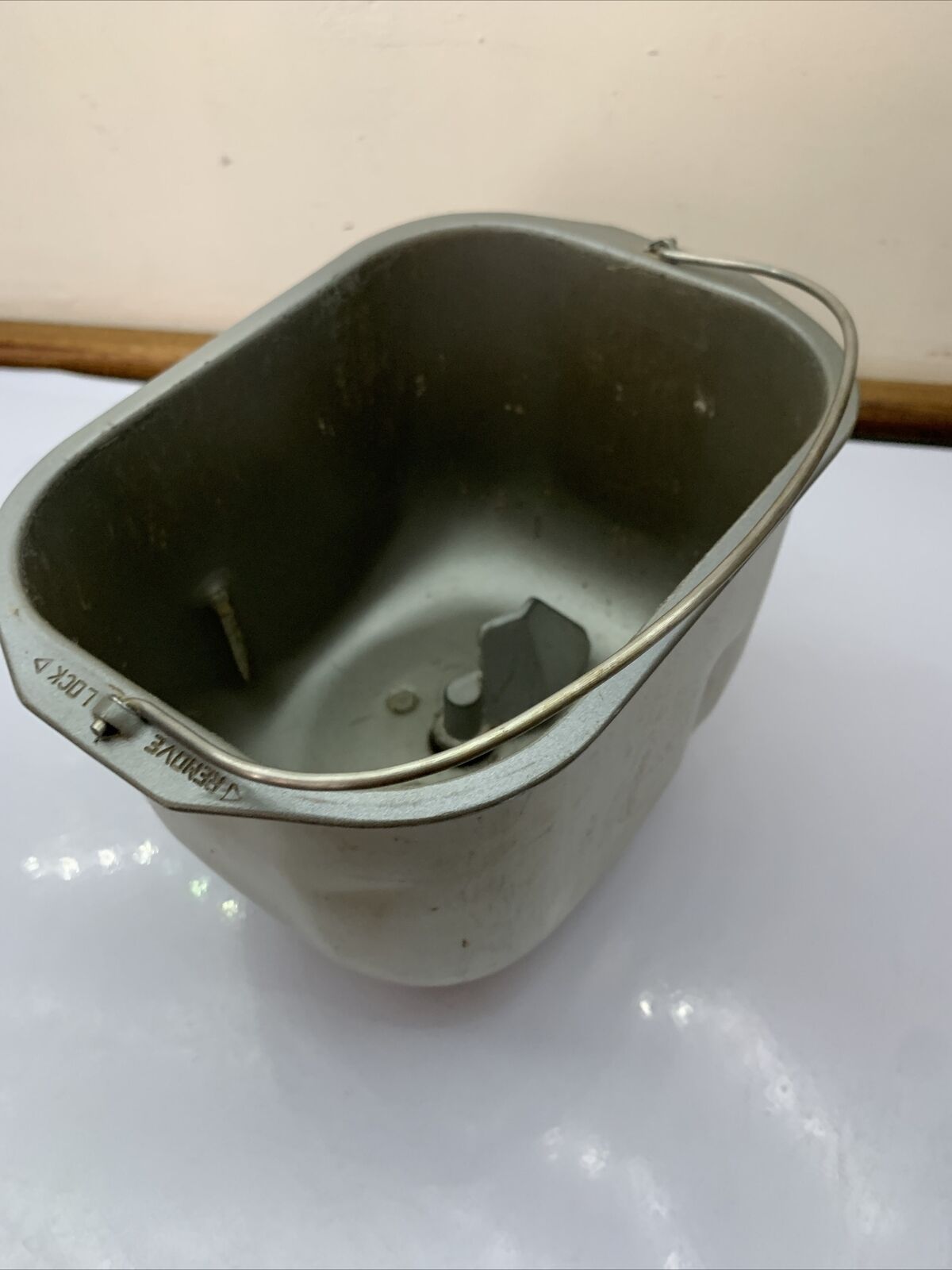 Sunbeam BM4700 Bread Pan Container With Paddle Mixer Only