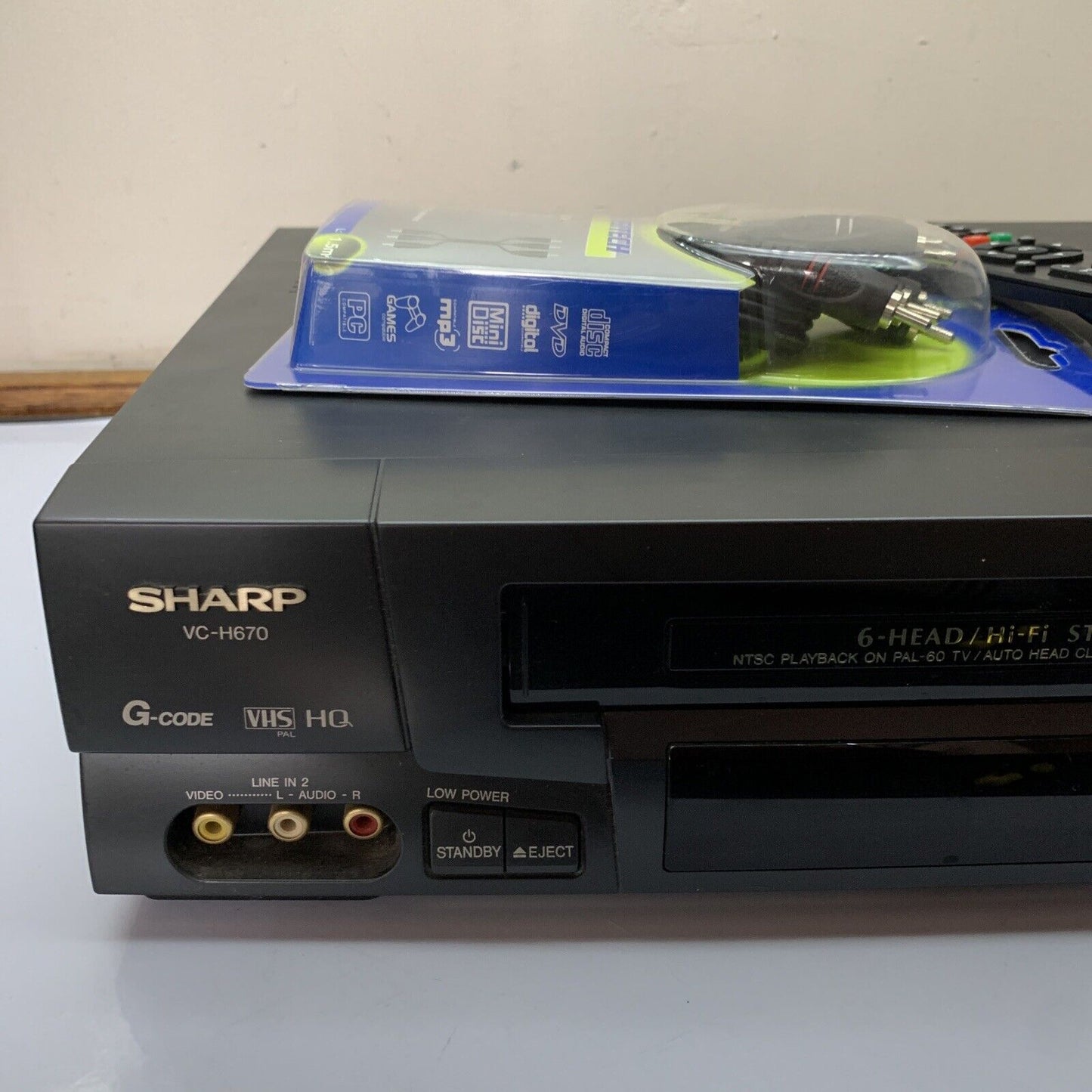 Sharp VC-H670 VCR Player Recorder 6-Head Hi-Fi Stereo PAL NTSC Playback