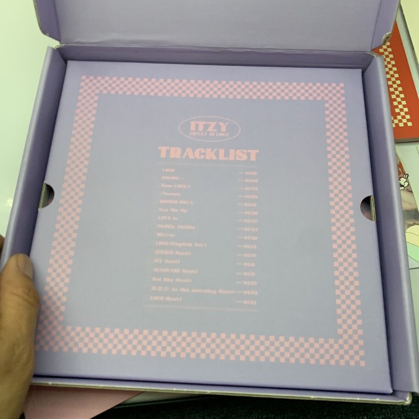 Itzy – Crazy In Love (CD, Album, Chaeryeong Version, 2021) Box Set with Booklets