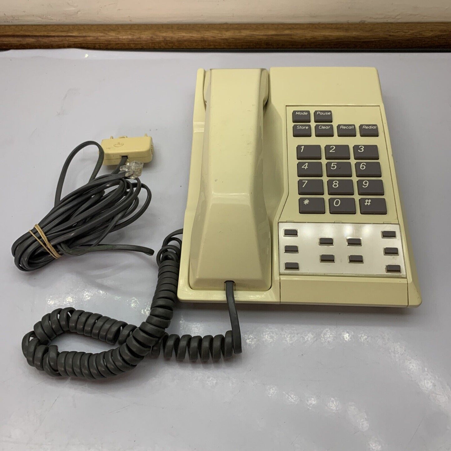 Telecom Corded Telephone Made In Australia NBN Compatible 550-200 24-90