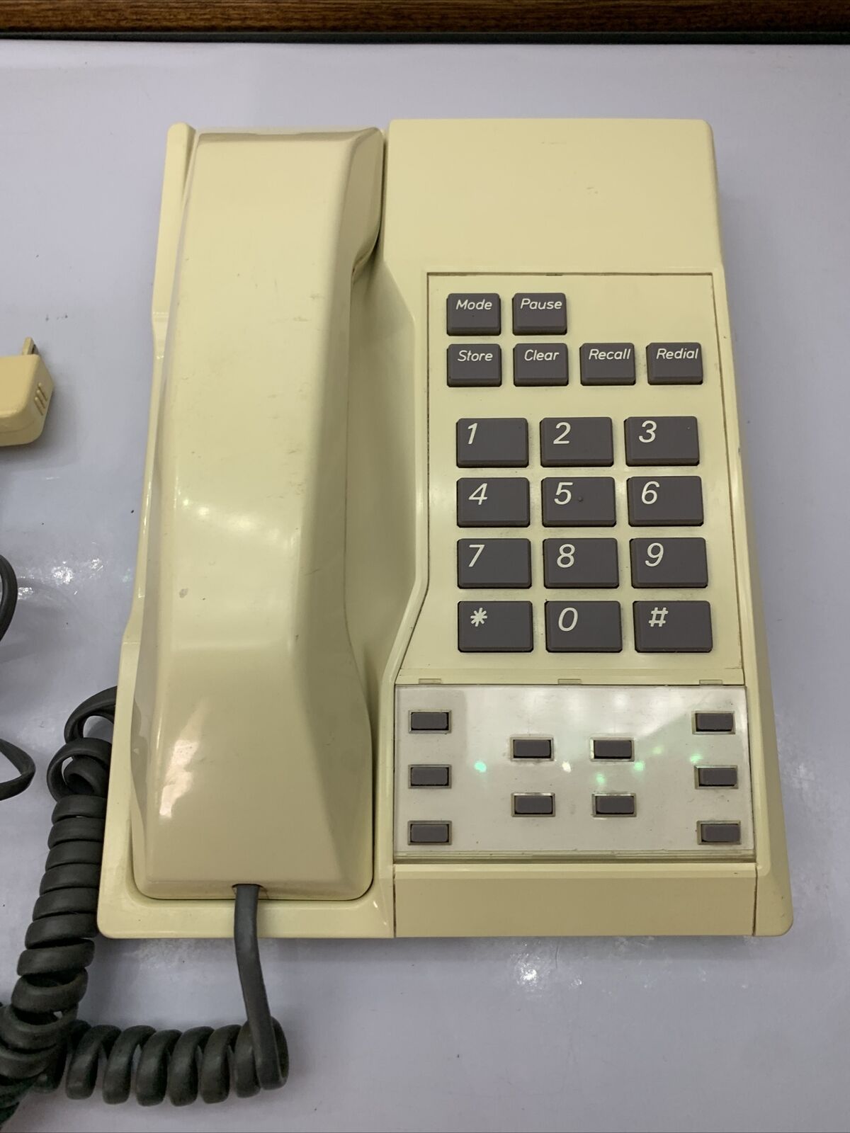 Telecom Corded Telephone Made In Australia NBN Compatible 550-200 24-90