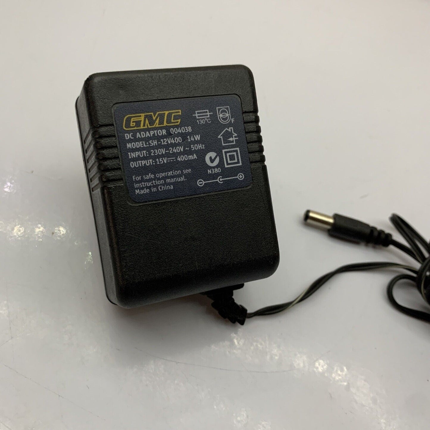 Genuine GMC DC Adaptor 004048 15V 400mA Power Supply