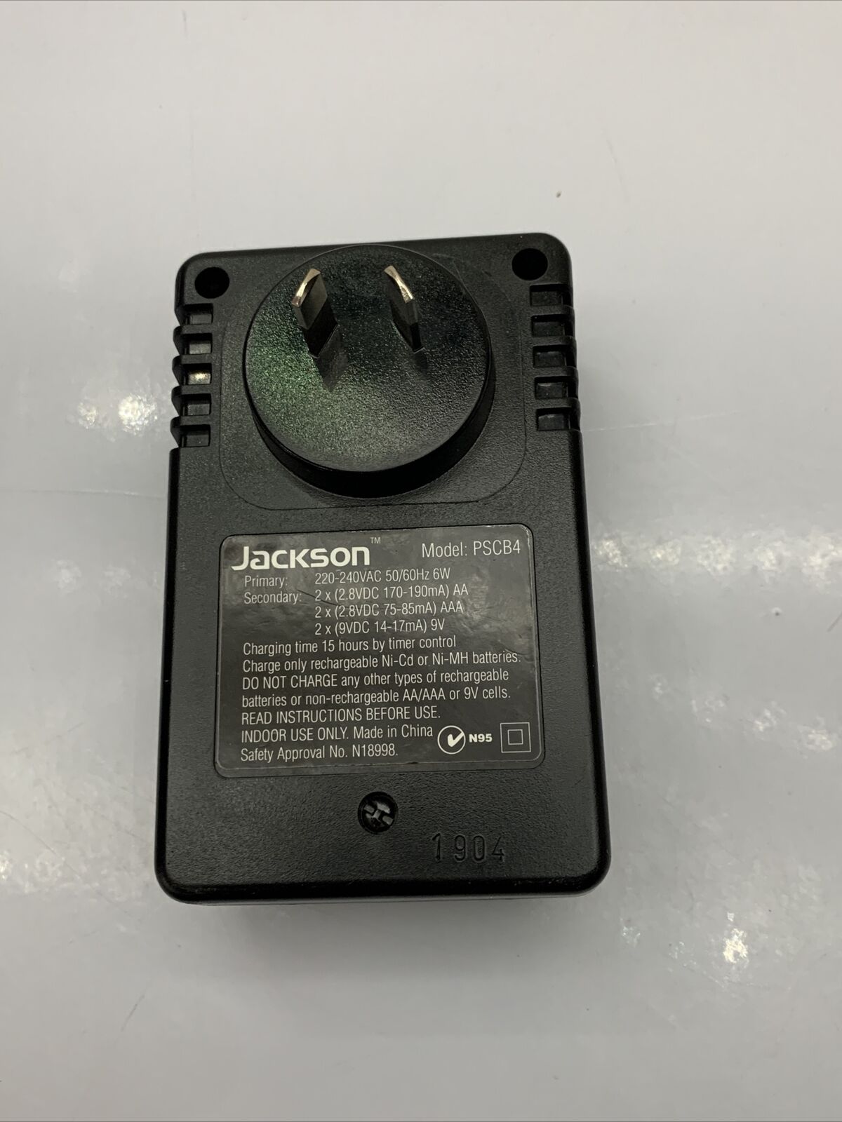 Jackson AA AAA 9V Ni-CD Ni-MH Battery Charger PSCB4
