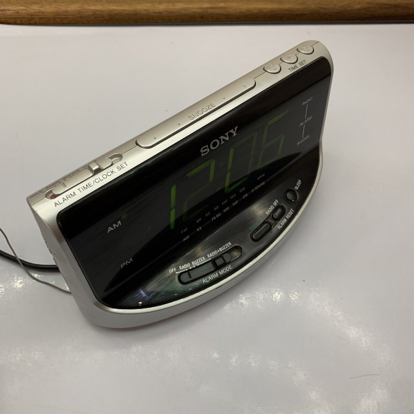 Sony Dream Machine FM/AM Large Display Clock Radio ICF-C492 Dual Alarm Clock