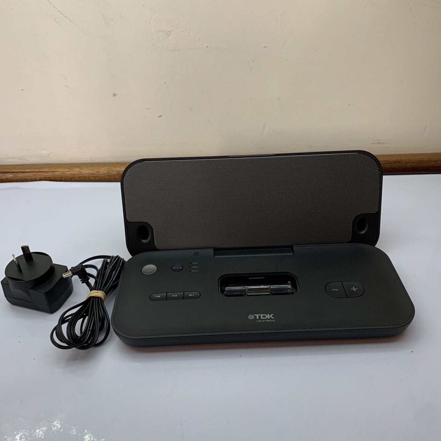 TDK Portable Travel 30-pin iPod Dock Speaker TAC3521