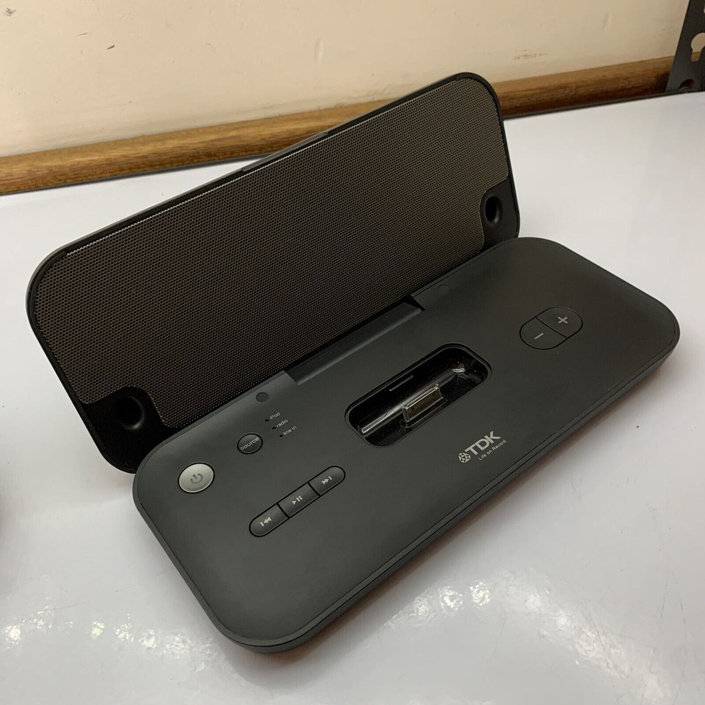 TDK Portable Travel 30-pin iPod Dock Speaker TAC3521