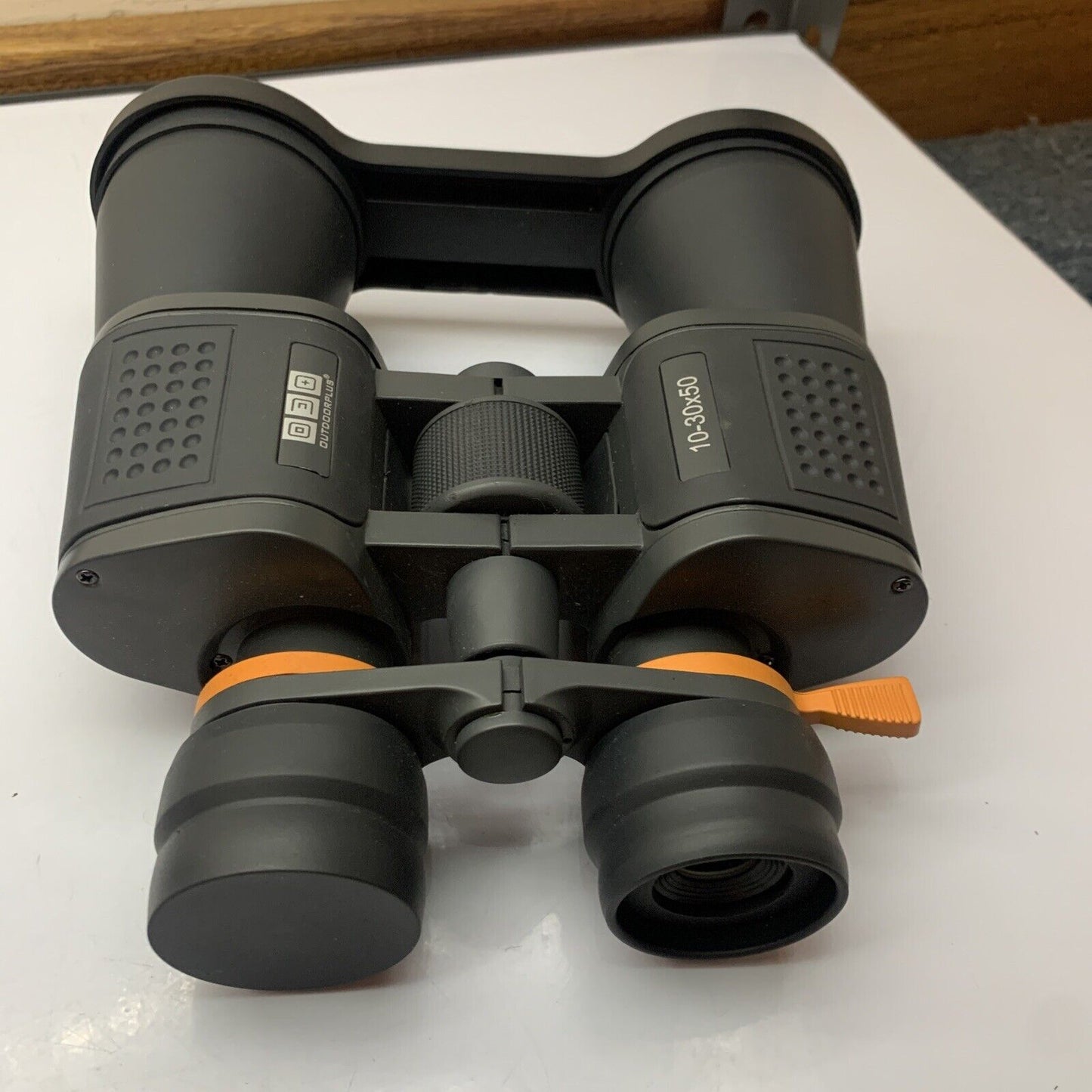 Outdoor Plus 10-30 x 50mm Zoom Binocular with Bag
