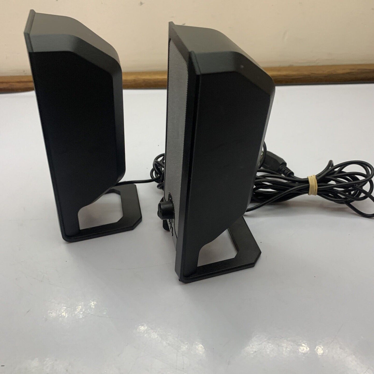 Dell A225 USB Powered Multimedia Computer Speakers