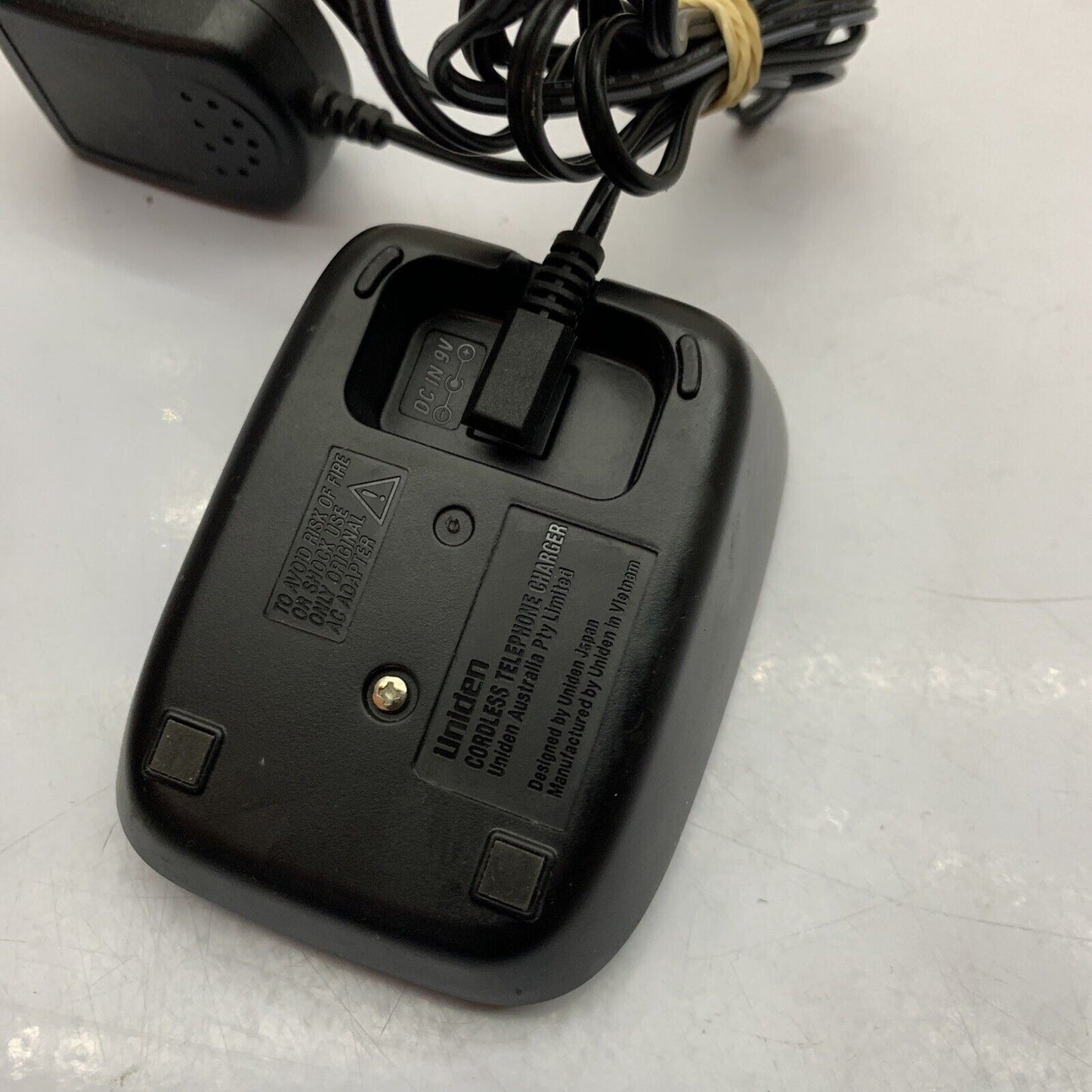 Genuine Uniden Cordless Telephone Charger  9V AAD-600S(M)