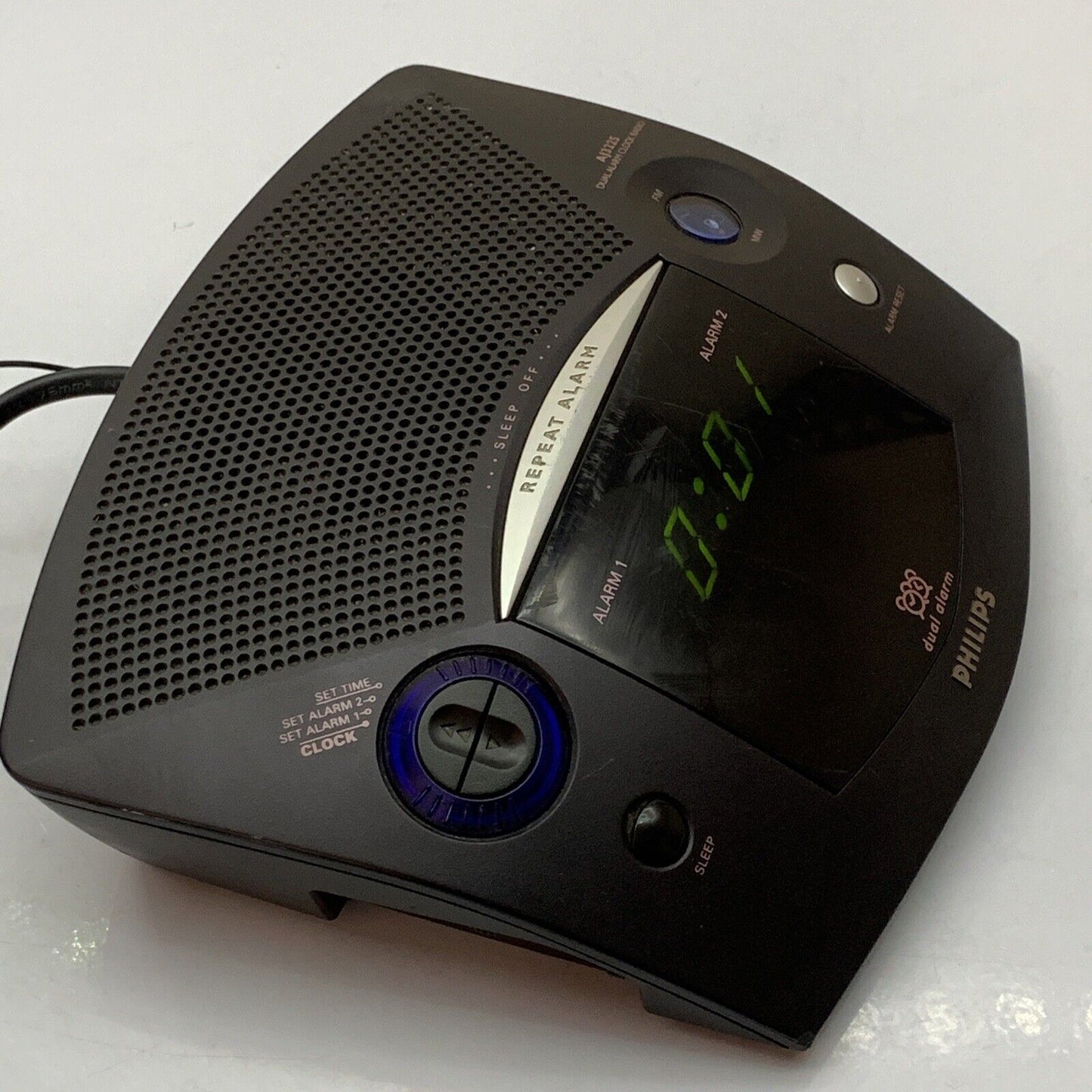 Philips Dual Alarm Clock Radio AJ3225/79