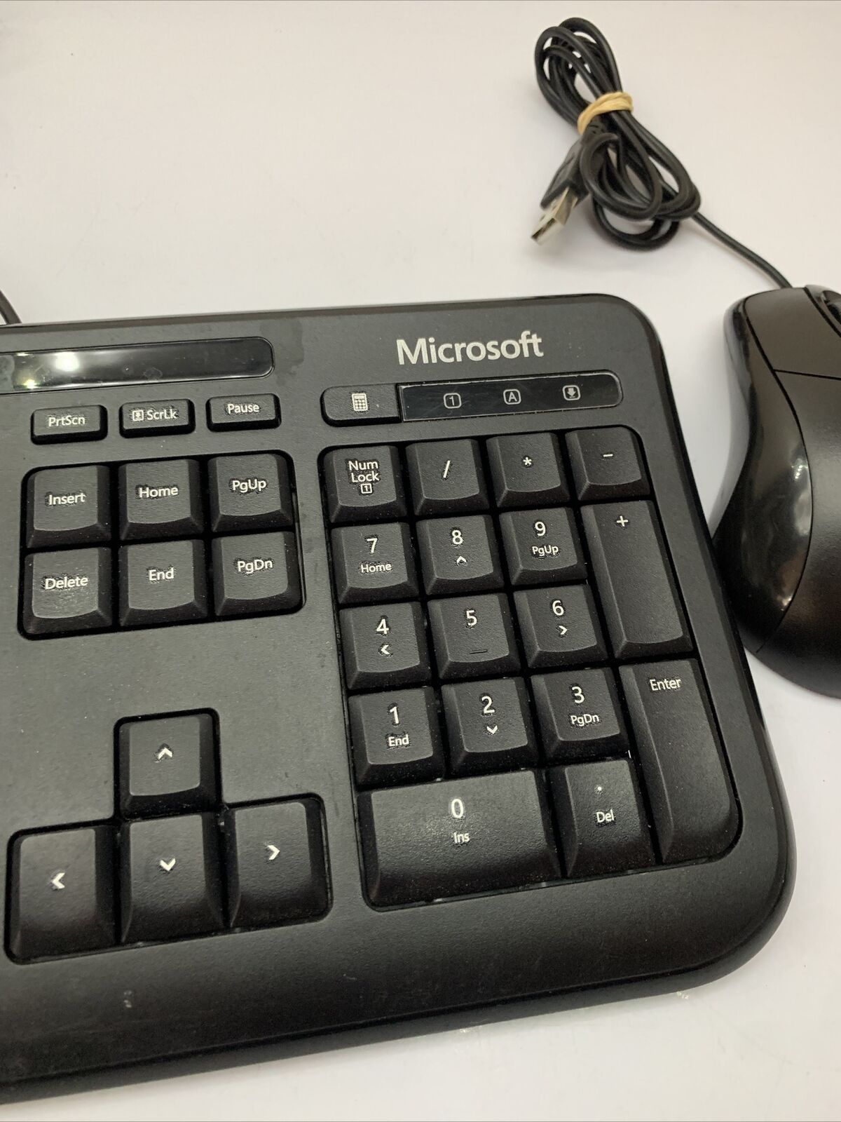 Microsoft Desktop 600 Wired Keyboard and Mouse Combo