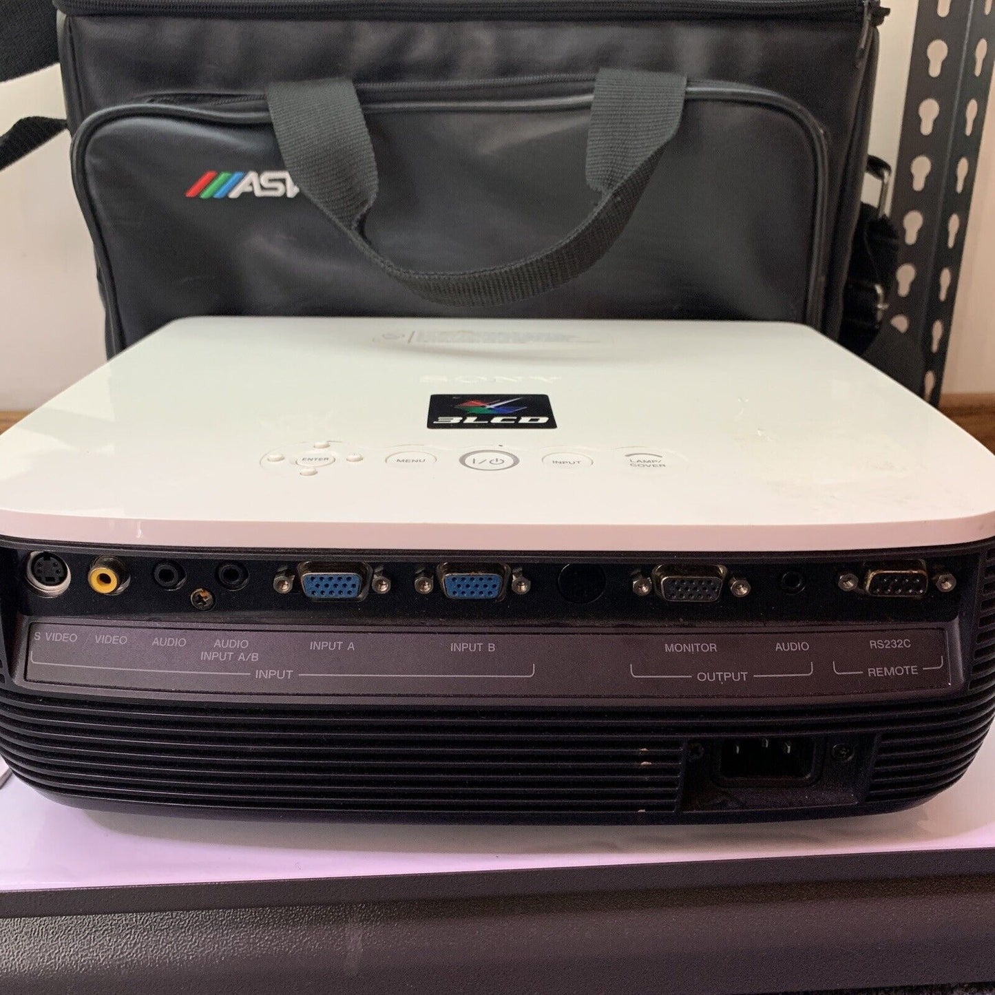 Sony VPL-EX4 3LCD Projector With Remote Manual + Carry Bag