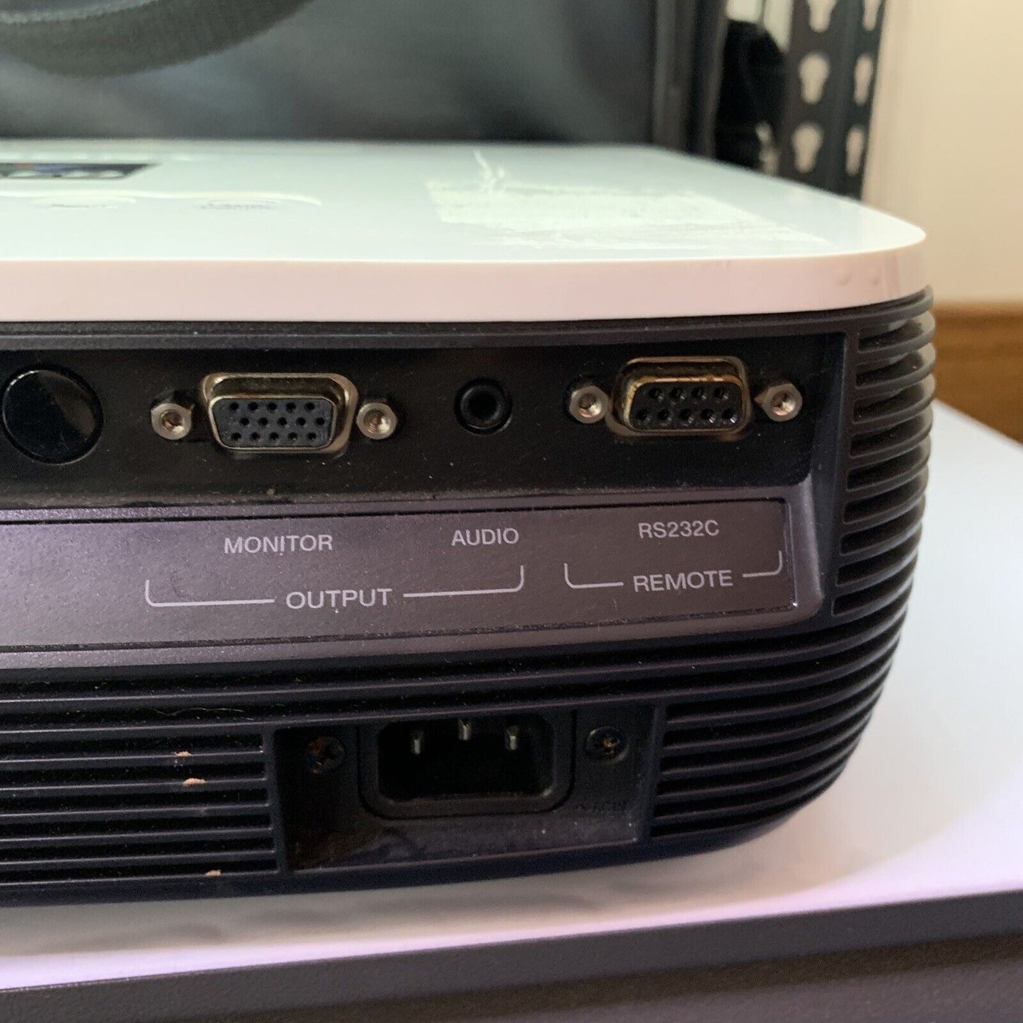 Sony VPL-EX4 3LCD Projector With Remote Manual + Carry Bag