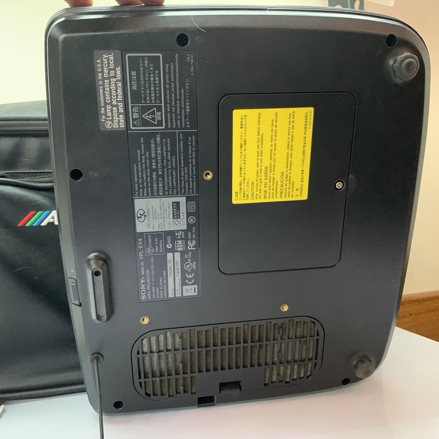 Sony VPL-EX4 3LCD Projector With Remote Manual + Carry Bag