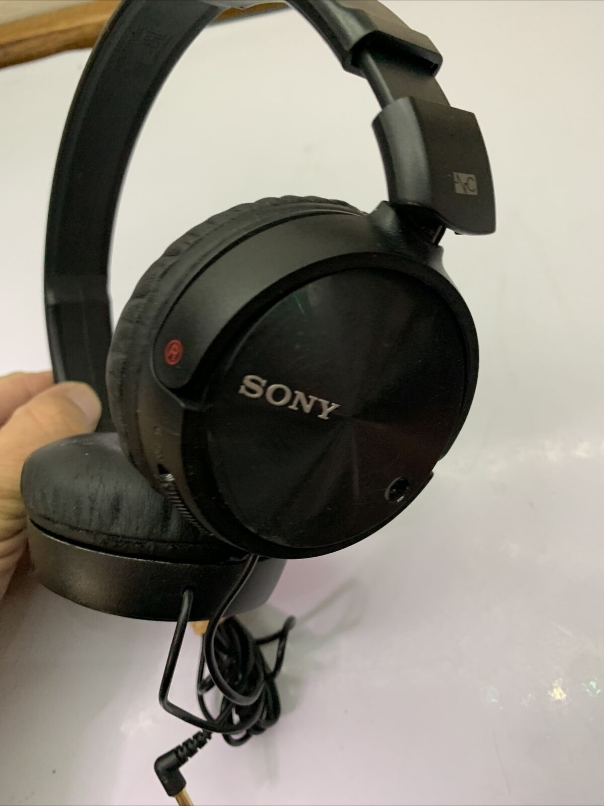 Sony MDR-ZX110NC Headband Type Noise Cancelling Headphones 3.5mm Jack (Black)