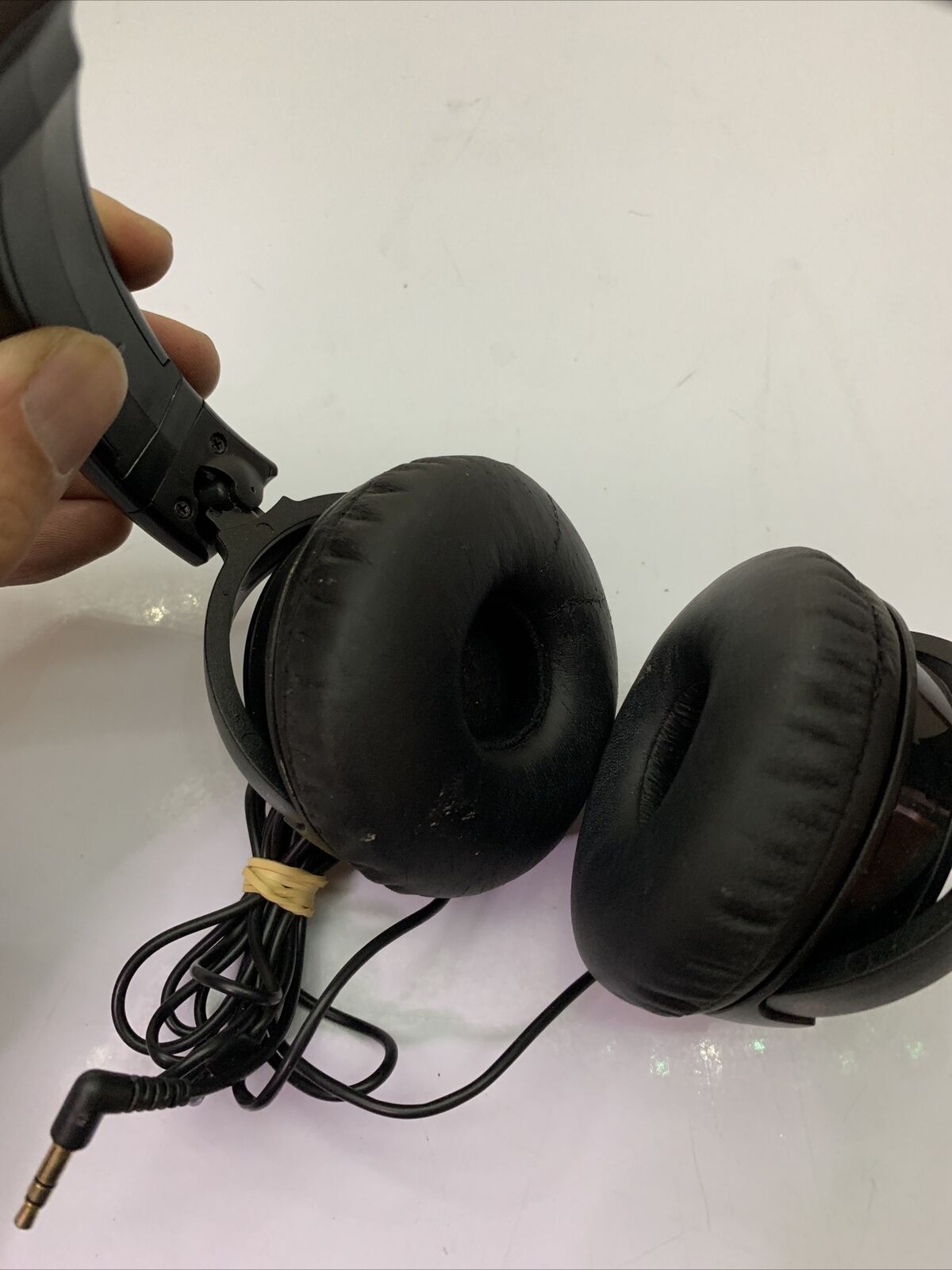 Sony MDR-ZX110NC Headband Type Noise Cancelling Headphones 3.5mm Jack (Black)