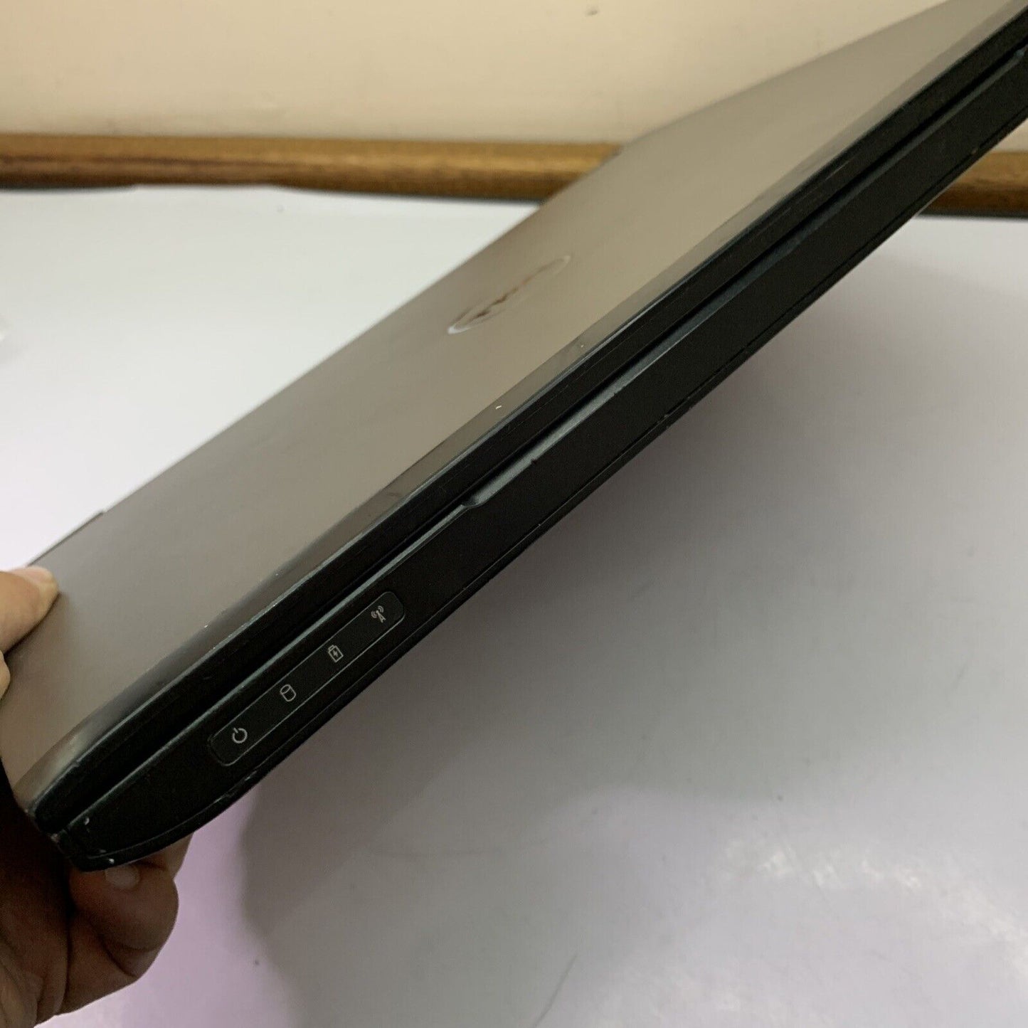 Dell Vostro 3350 13.3” Laptop i5 4GB 225GB HDD DVD-RW  *Some Keys Aren't Working