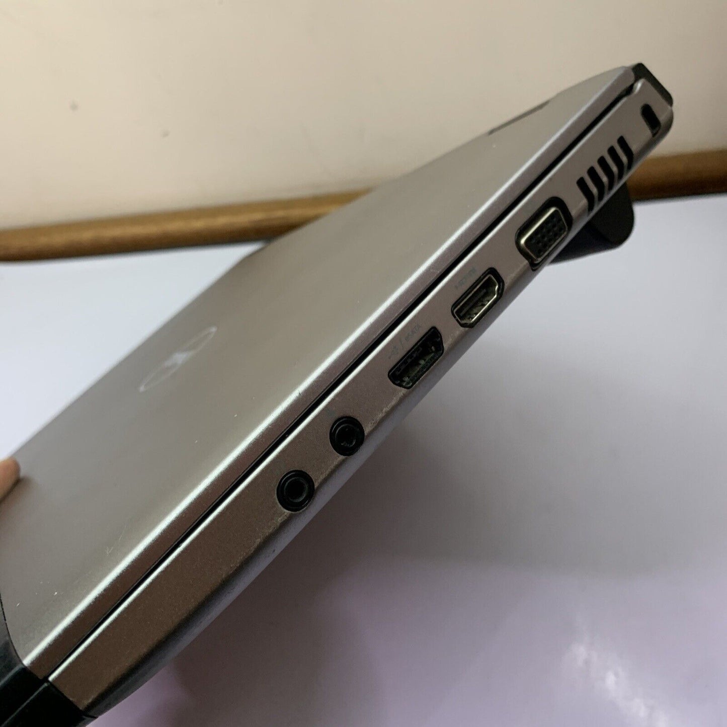Dell Vostro 3350 13.3” Laptop i5 4GB 225GB HDD DVD-RW  *Some Keys Aren't Working