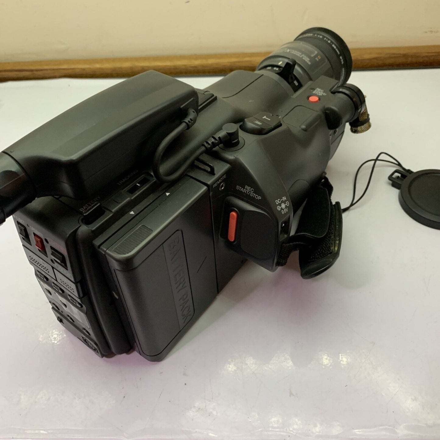 Sharp Zoom12 C770 Camcorder VHS-C *Broken Microphone & Untested For Parts Repair