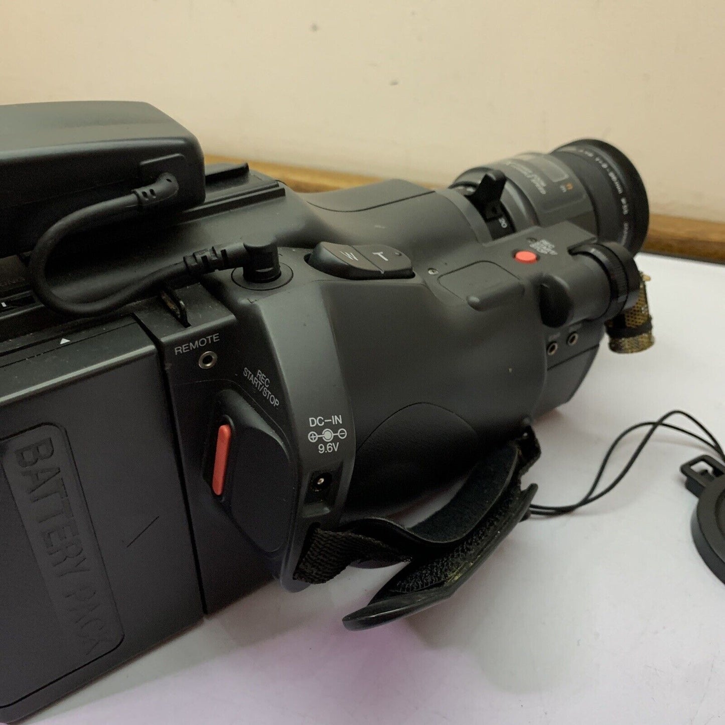 Sharp Zoom12 C770 Camcorder VHS-C *Broken Microphone & Untested For Parts Repair