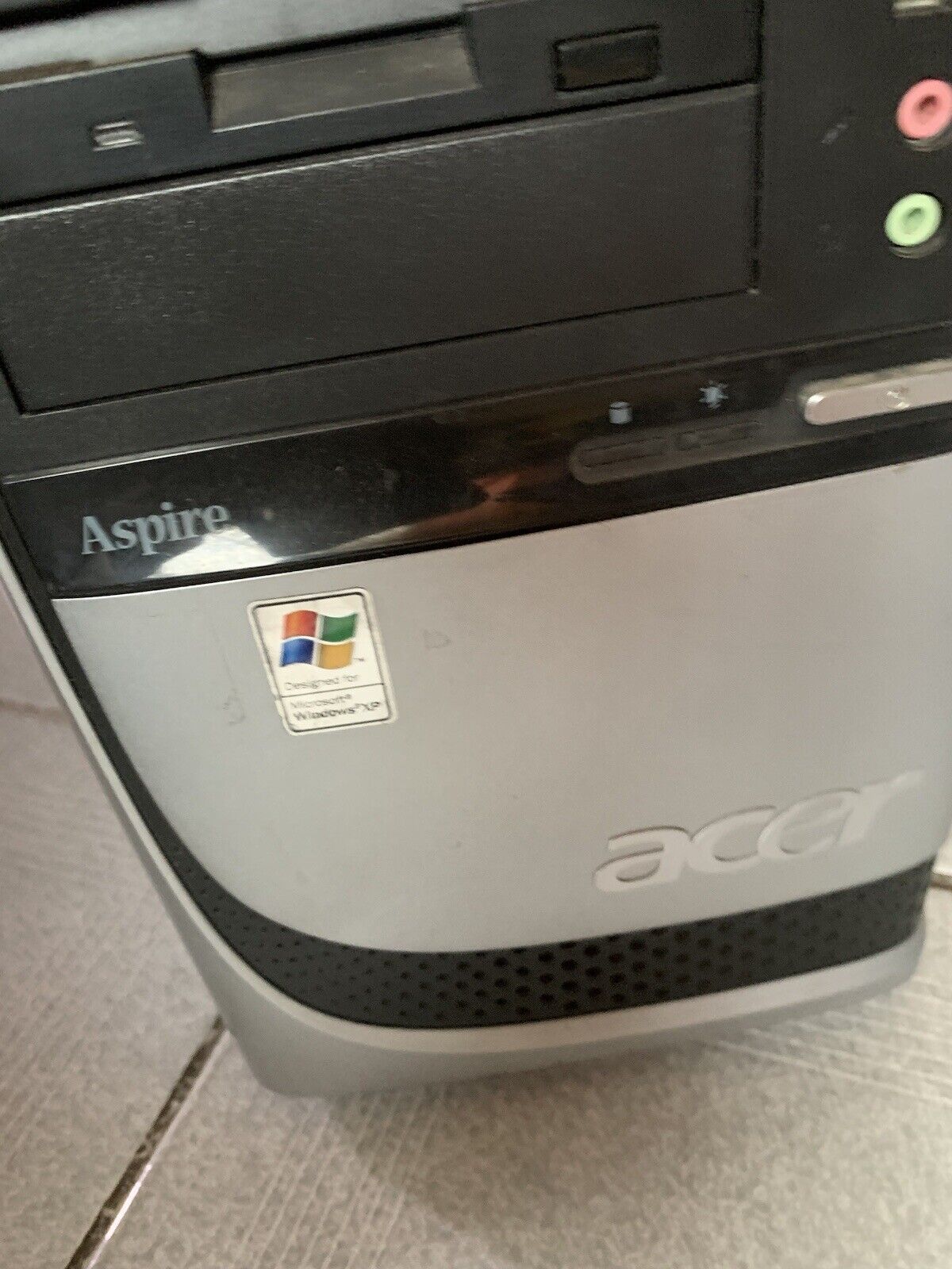 Acer Aspire SA10 Desktop Intel Pentium D 2.8 GHz 2GB Ram DVD-RW No HDD Vintage