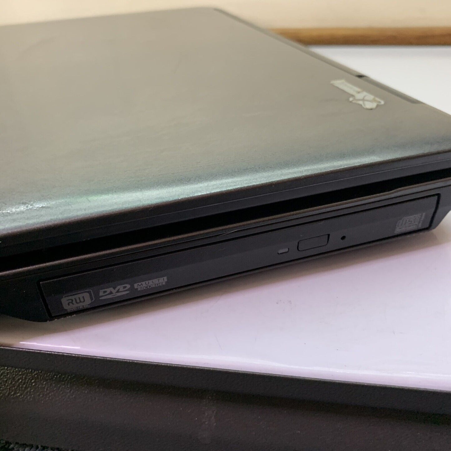 Acer Extensa 5610 15.4" Intel Core Duo 2 T5500 1.66Ghz 2GB 160Gb DVD-RW WinXP