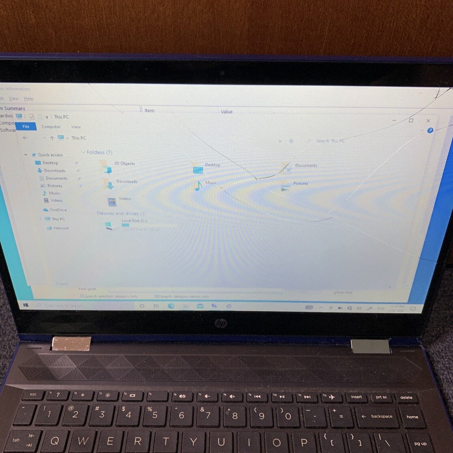 HP Pavilion x360 Convertible 14" 4415U 2.3Ghz 8GB 128GB *Cracked Screen