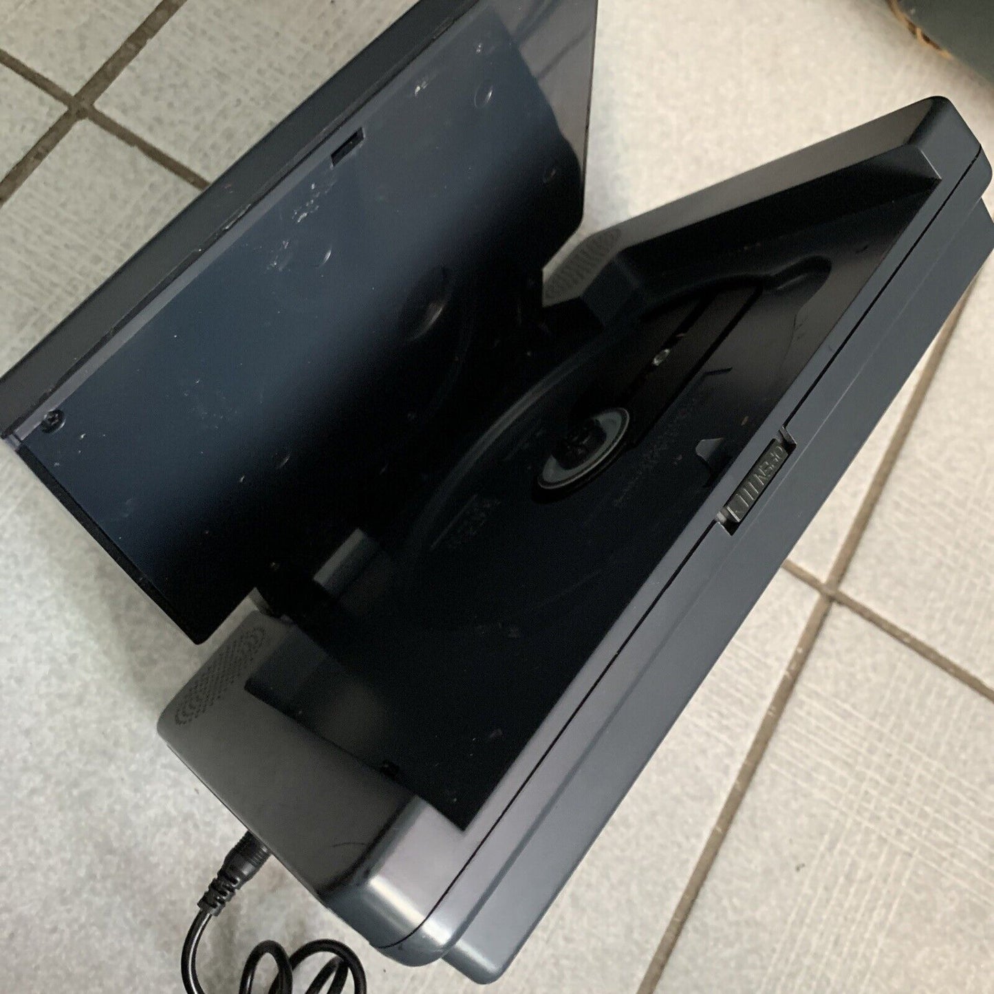 Luxor 7" DVD Player DVD-273 Region 4