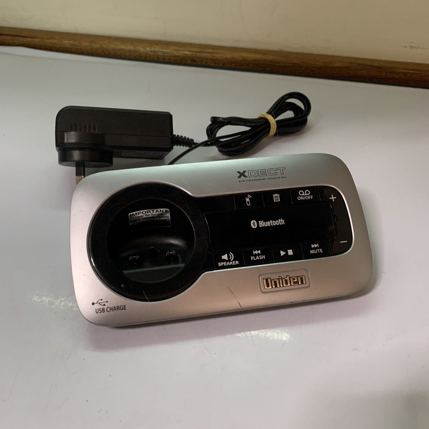 Uniden XDECT 6135BTU Cordless Phone with Bluetooth Connection MobileLink