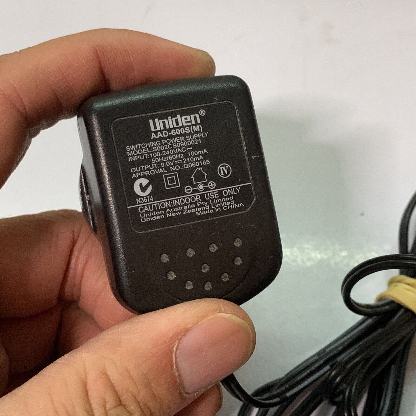 Uniden Cordless Telephone Handset Charger with AAD-600S(M) 9v Power Supply