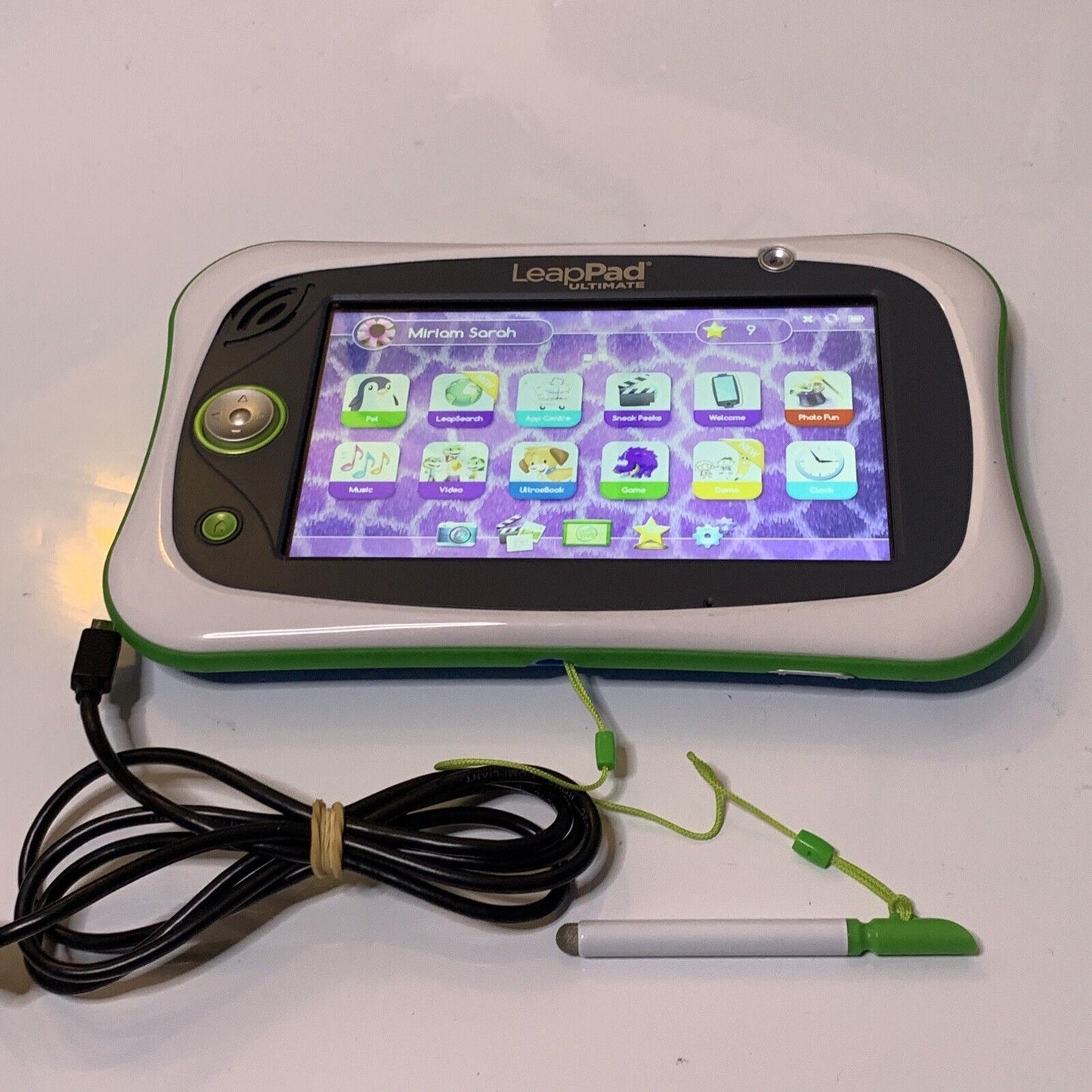 LeapPad Ultimate Learning Tablet *For Parts Or Repair