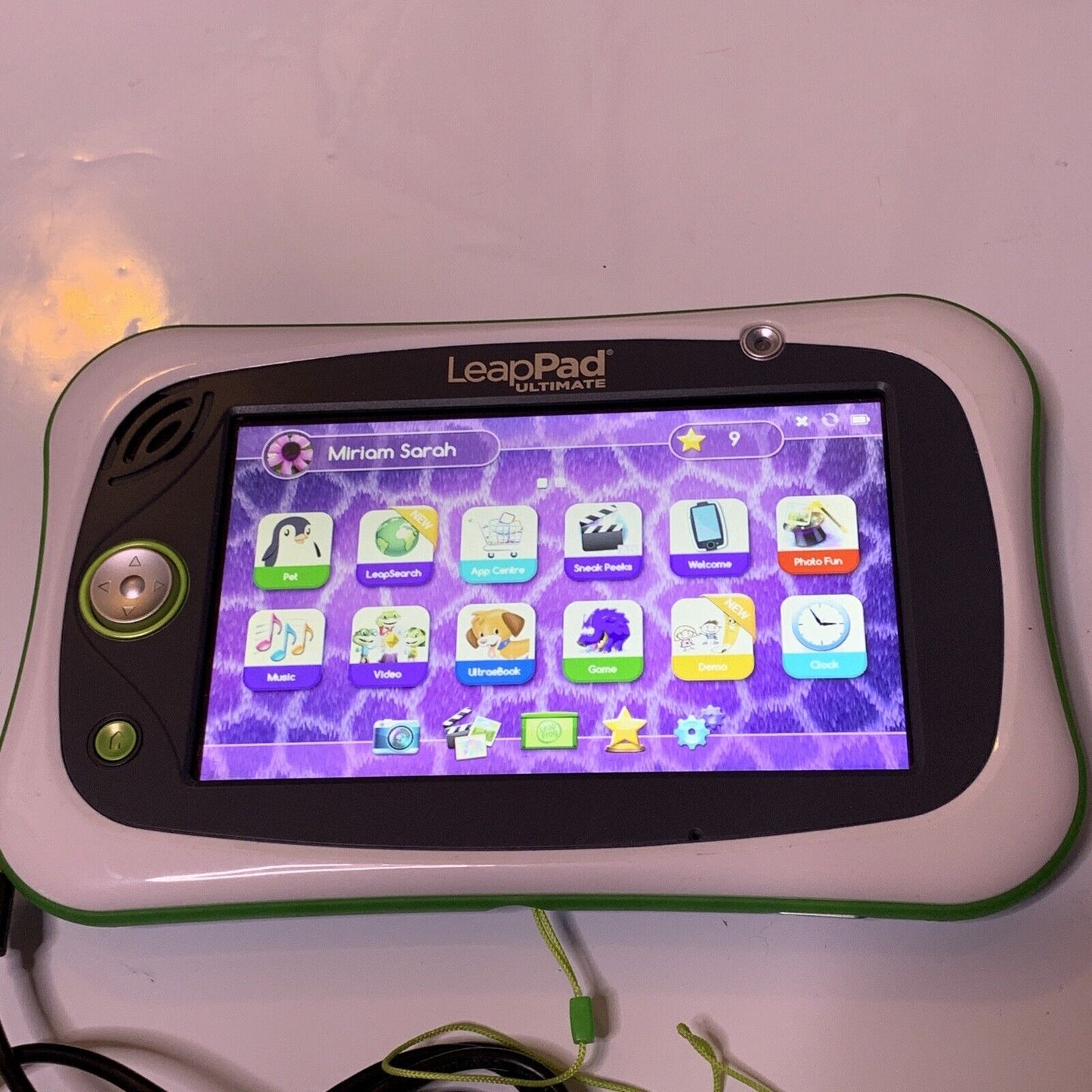 LeapPad Ultimate Learning Tablet *For Parts Or Repair