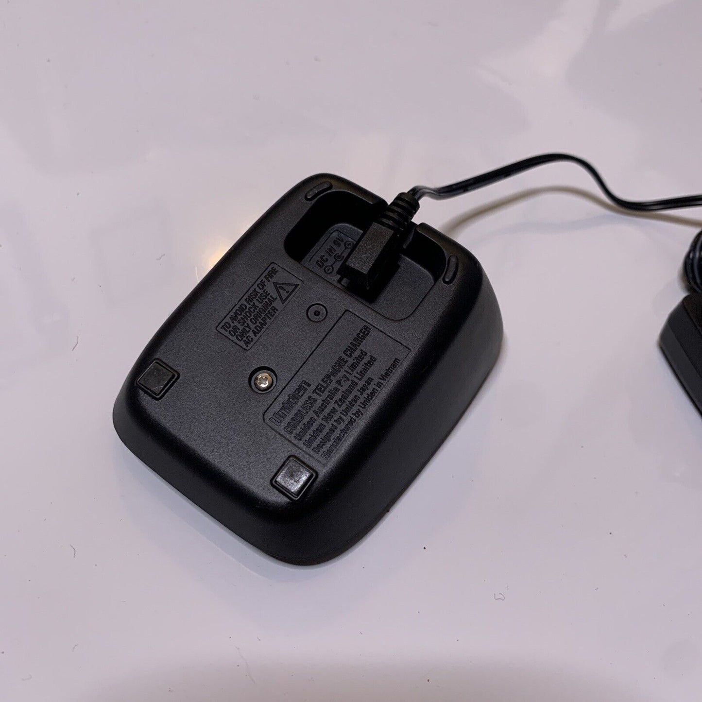 Genuine Uniden Cordless Telephone Charger 9V AAD-600S(M)