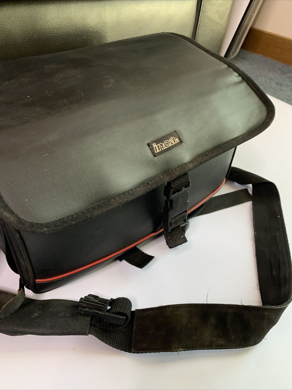 Inca Camera Shoulder Bag 33cm x 17cm x 21cm