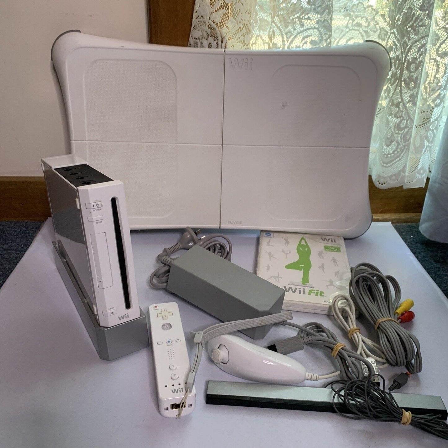 Nintendo Wii Console White Wii Fit Console Bundle Complete