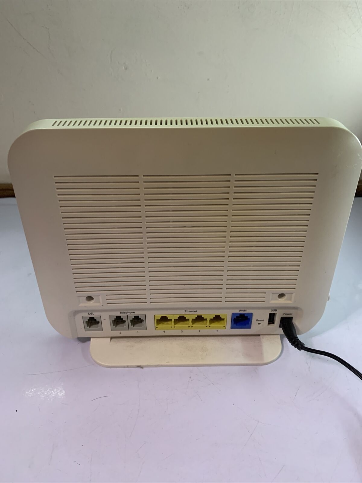 NetComm Wireless Dual Band AC1600 Gigabit Gateway With VoIP