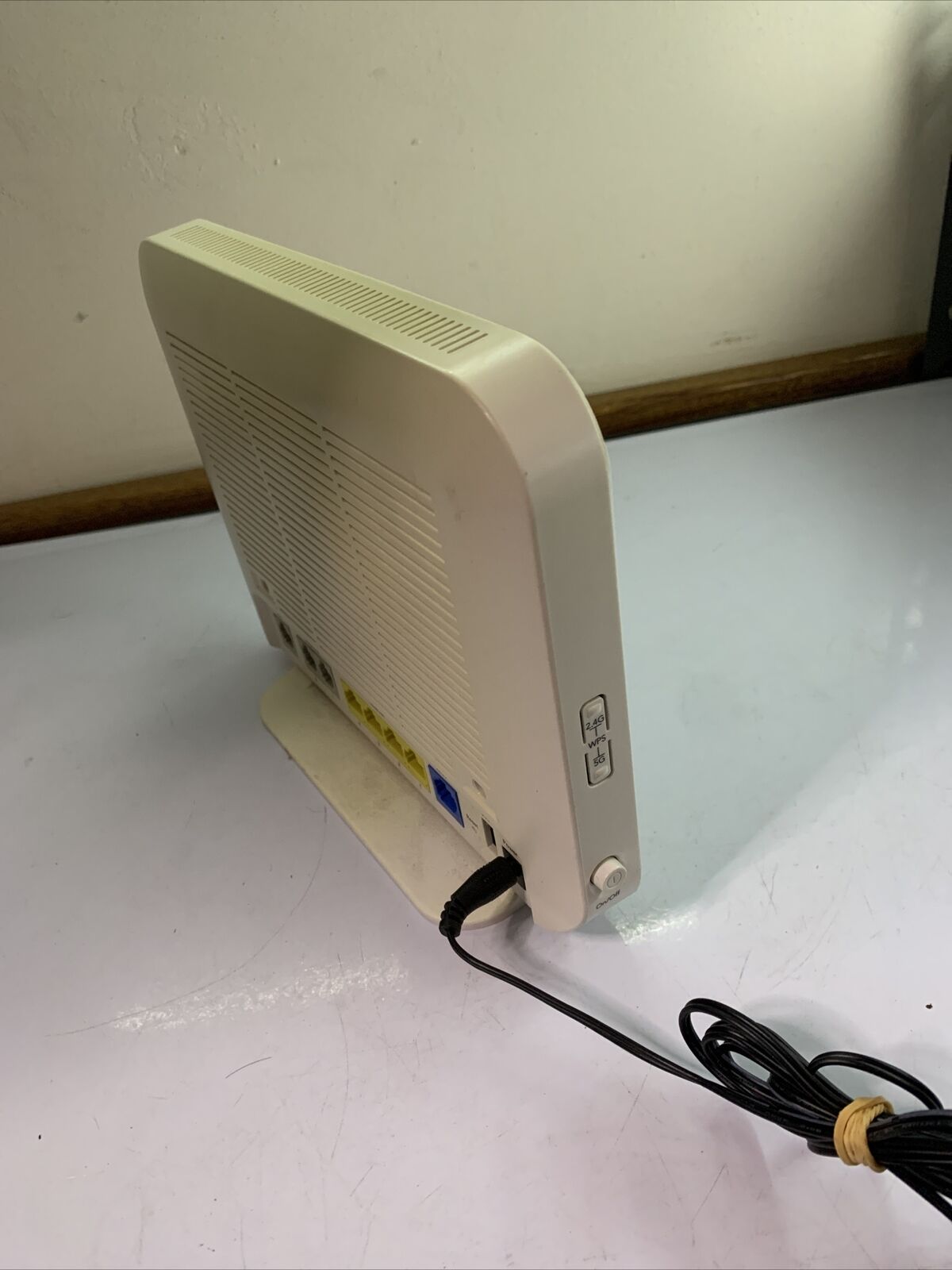 NetComm Wireless Dual Band AC1600 Gigabit Gateway With VoIP