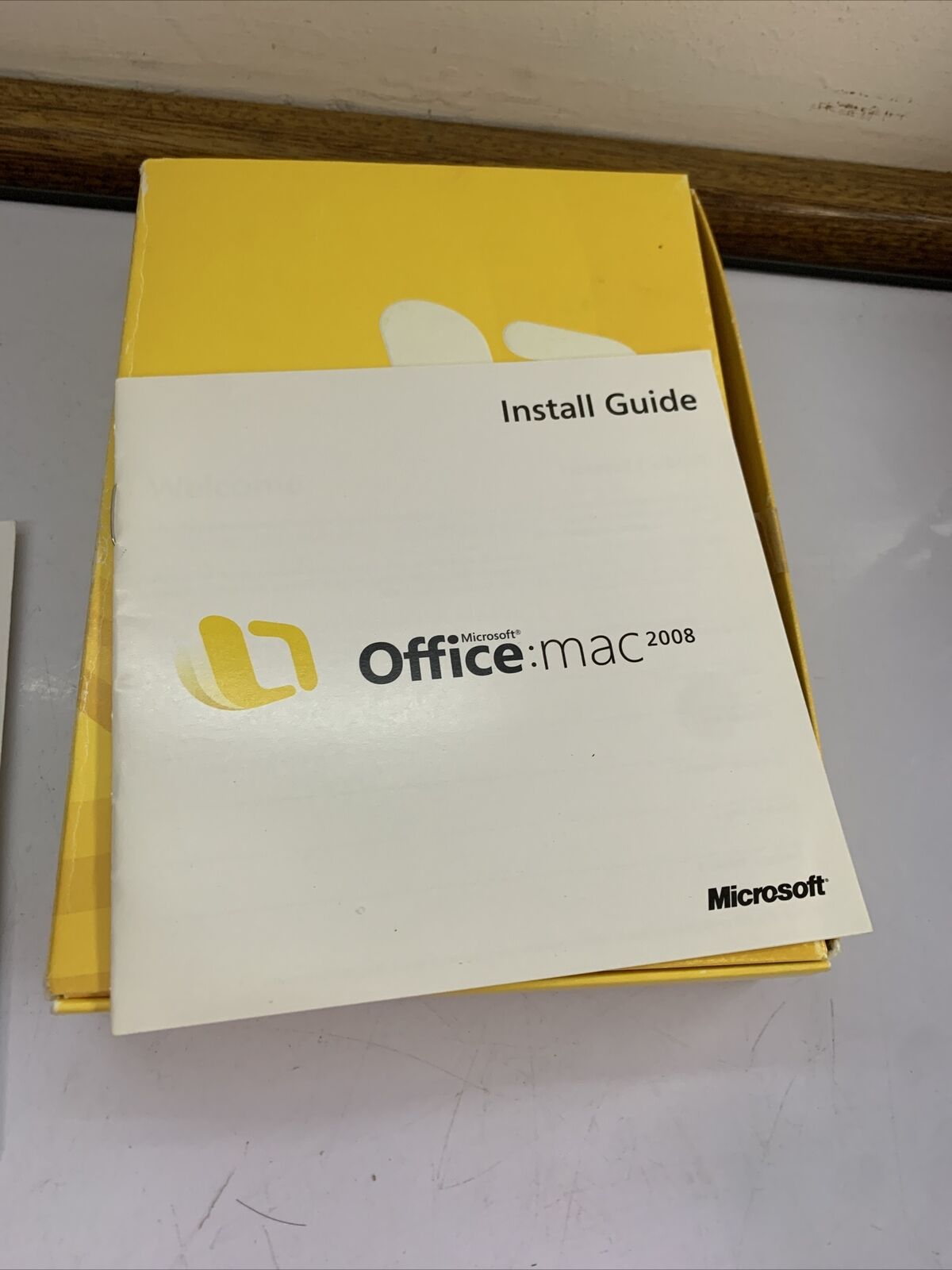 Microsoft Office Apple Mac 2008 Home and Student Edition Word Excel Powerpoint