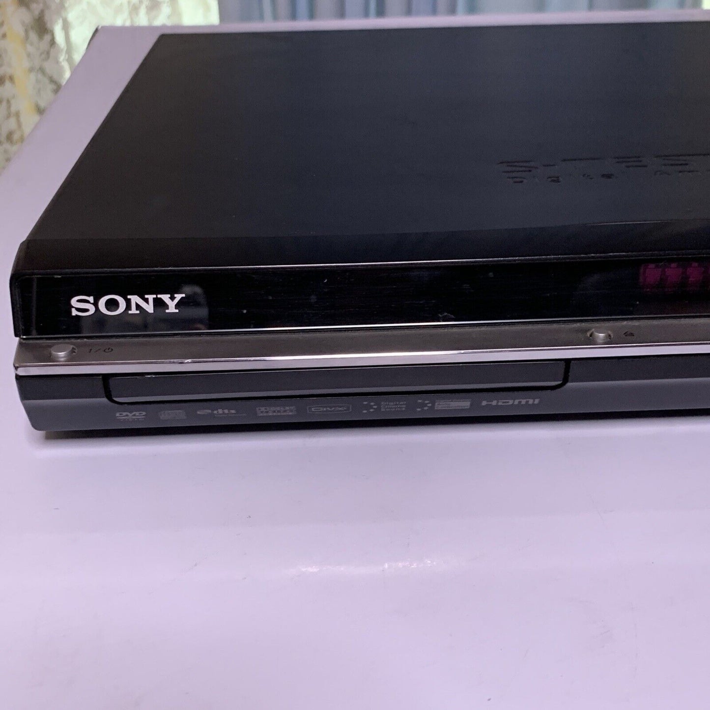 Sony DVD Player Home Theatre Digital Amplifier DAV-DZ850KW *No Remote & Speaker