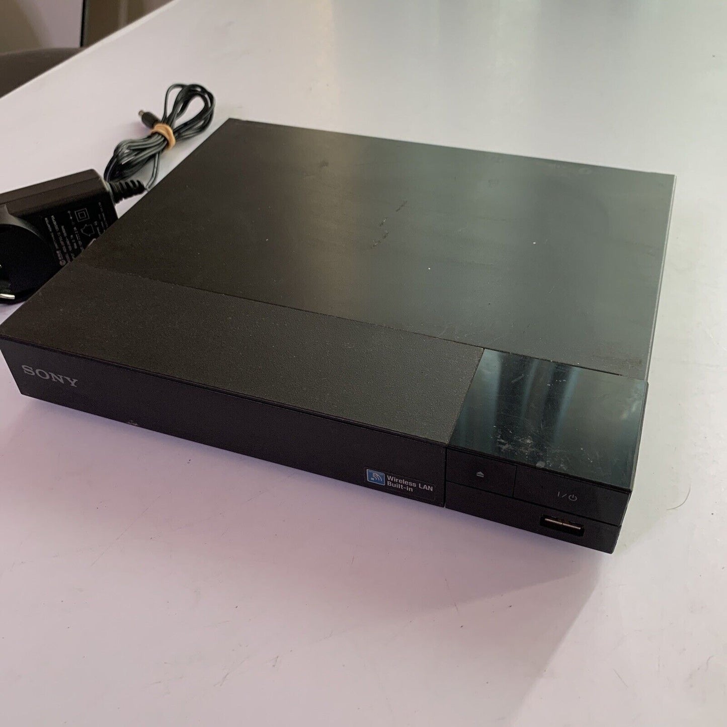 Sony BDP-S3500 Blu-ray Player with Wi-Fi Remote Control and HDMI Region B & 4