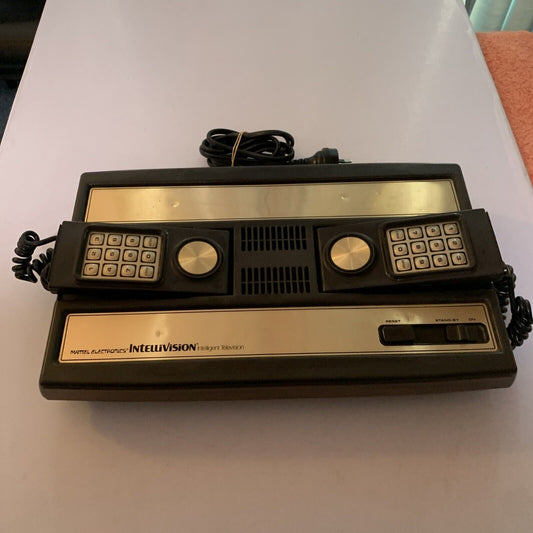 Mattel Intellivision 3668 Console with Built-in Controllers Untested